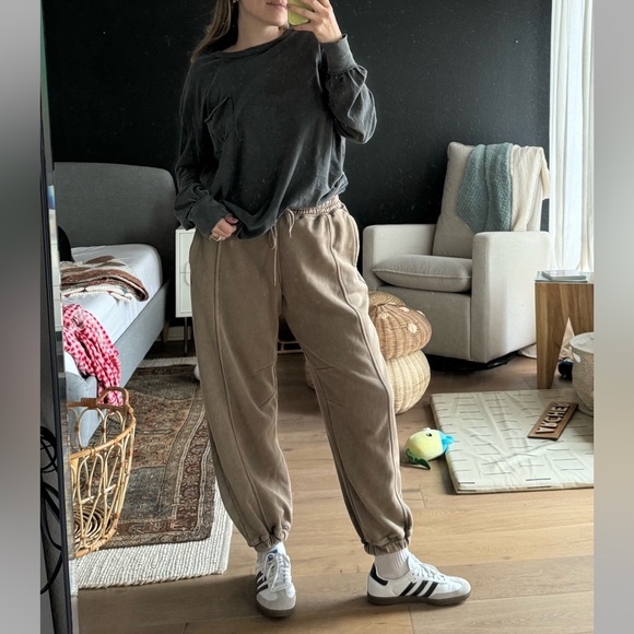 We the free Fade into you tee - Picture 7 of 7